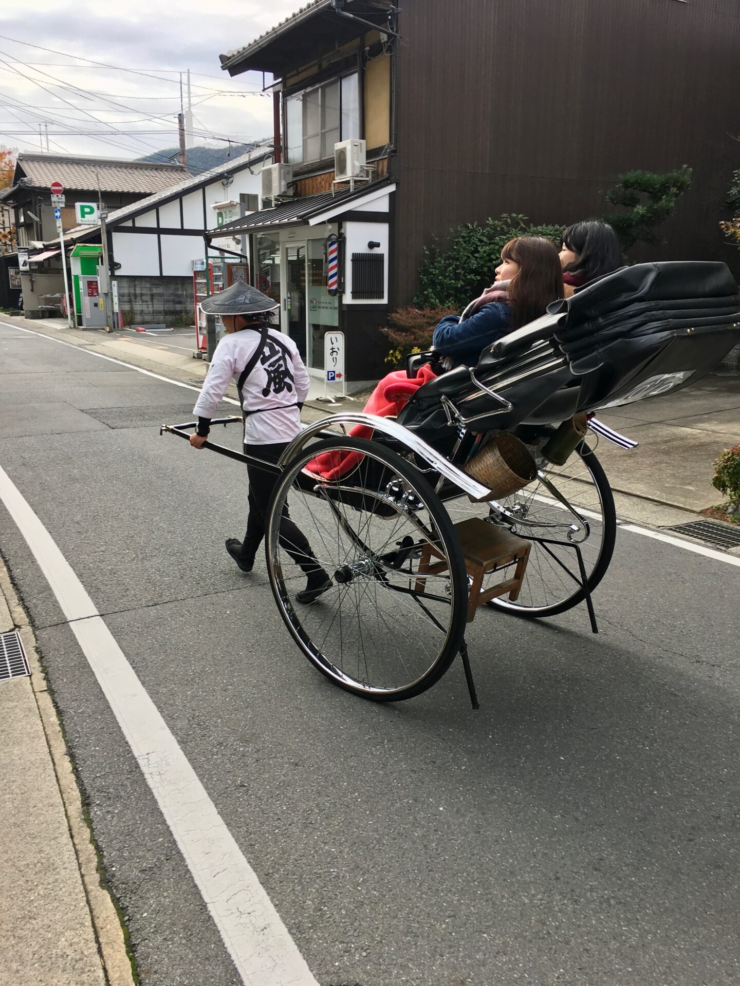 how to get around kyoto japan
